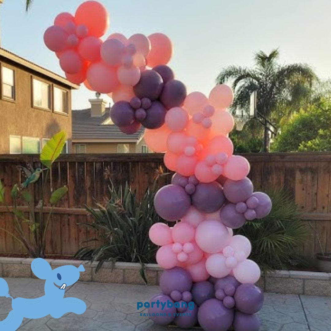 Free Standing Organic Balloon Garland Arch Set up [Superb]