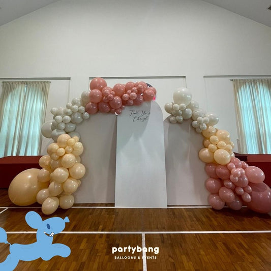 Plain Foamboard Arch Backdrop Setup with Balloon Garland Premium