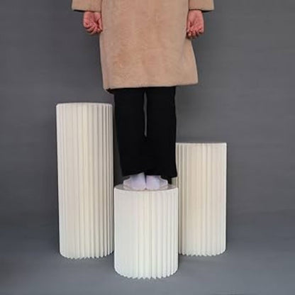 4 Days Rental White Round Paper Pedestal Set A (3pcs)